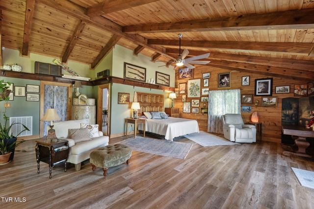 22455 Wyldwood Road, Abingdon, VA 24211