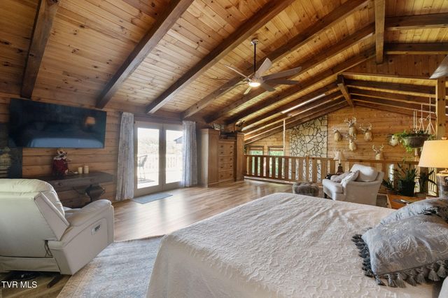 22455 Wyldwood Road, Abingdon, VA 24211
