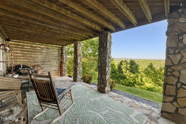 22455 Wyldwood Road, Abingdon, VA 24211