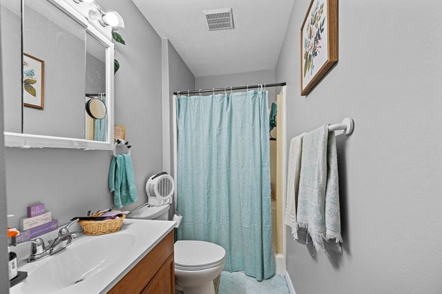 1211 48th Avenue 27, East Moline, IL 61244