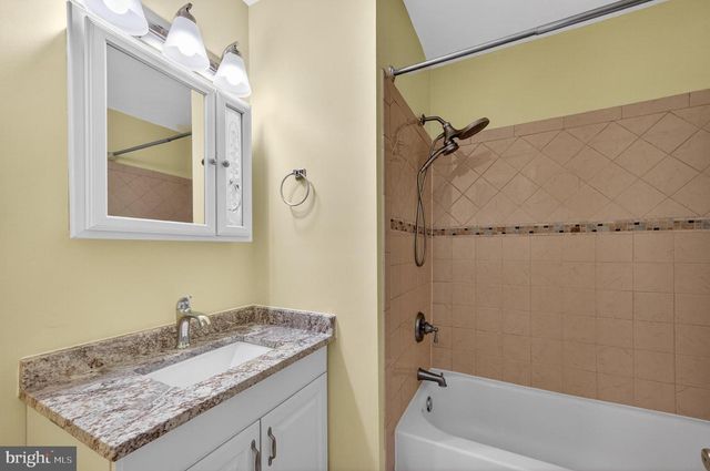 9608 MASTERWORKS DR, Vienna, VA 22181