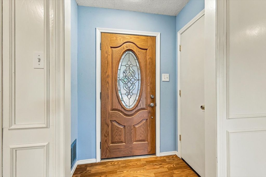 2724 Meadow Green, Bedford, TX 76021 — photo 5