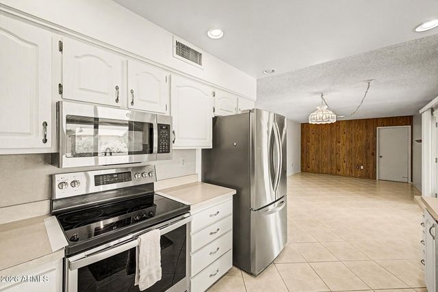 10420 W GULF HILLS Drive, Sun City, AZ 85351