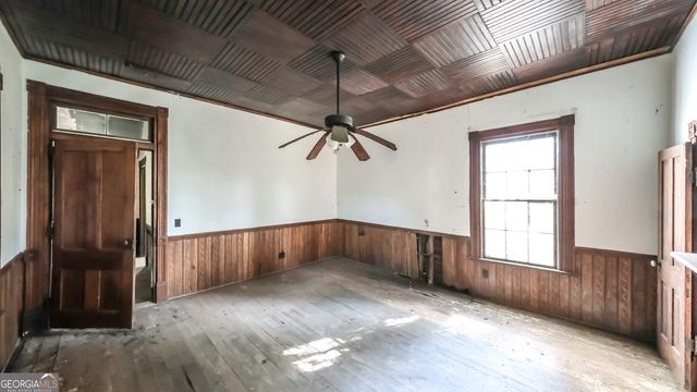 215 West Avenue, Carrollton, GA 30117