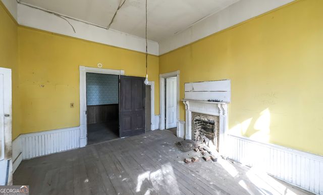 215 West Avenue, Carrollton, GA 30117