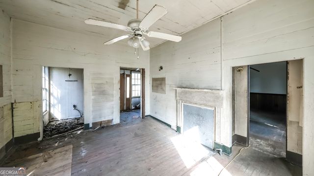 215 West Avenue, Carrollton, GA 30117