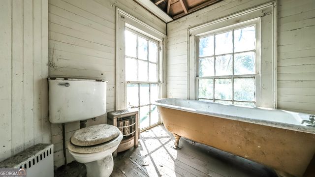 215 West Avenue, Carrollton, GA 30117