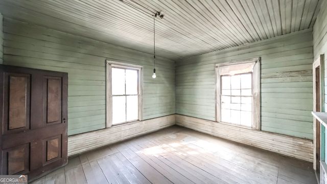 215 West Avenue, Carrollton, GA 30117