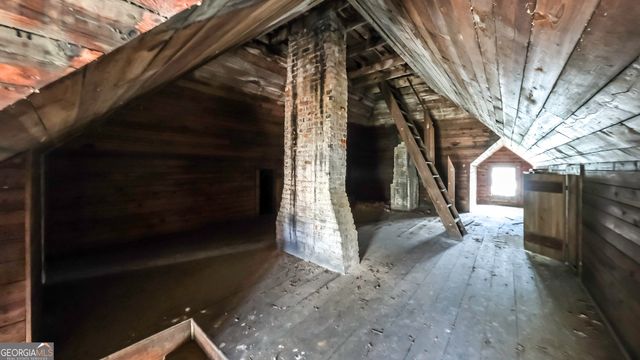 215 West Avenue, Carrollton, GA 30117