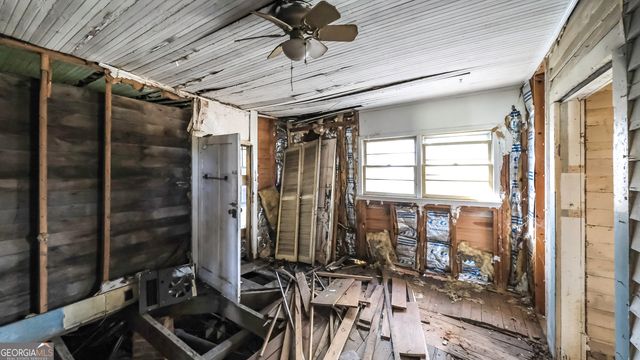 215 West Avenue, Carrollton, GA 30117