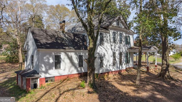 215 West Avenue, Carrollton, GA 30117