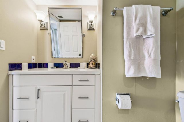 101 BENJAMIN FRANKLIN DRIVE 61, Sarasota, FL 34236