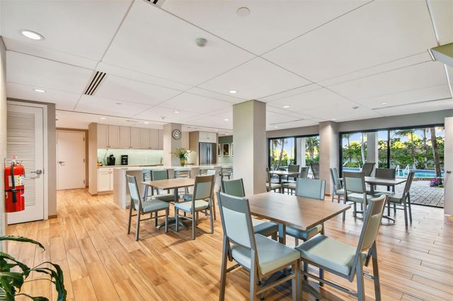 101 BENJAMIN FRANKLIN DRIVE 61, Sarasota, FL 34236