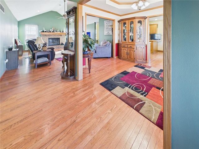 12 SW 260th Road, Warrensburg, MO 64093