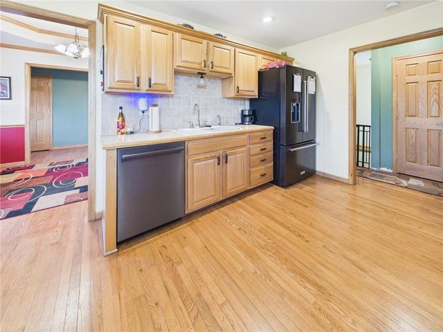 12 SW 260th Road, Warrensburg, MO 64093