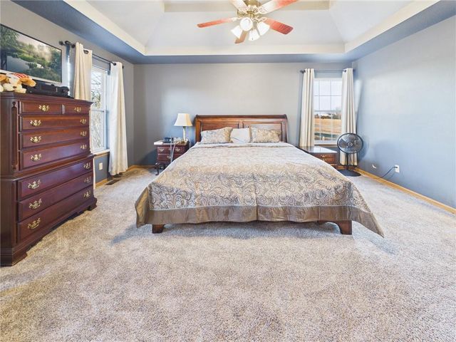 12 SW 260th Road, Warrensburg, MO 64093