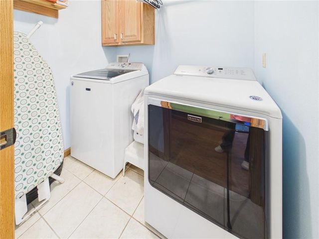 12 SW 260th Road, Warrensburg, MO 64093