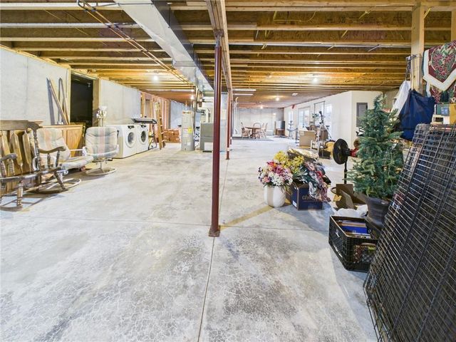 12 SW 260th Road, Warrensburg, MO 64093