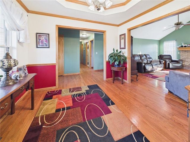 12 SW 260th Road, Warrensburg, MO 64093