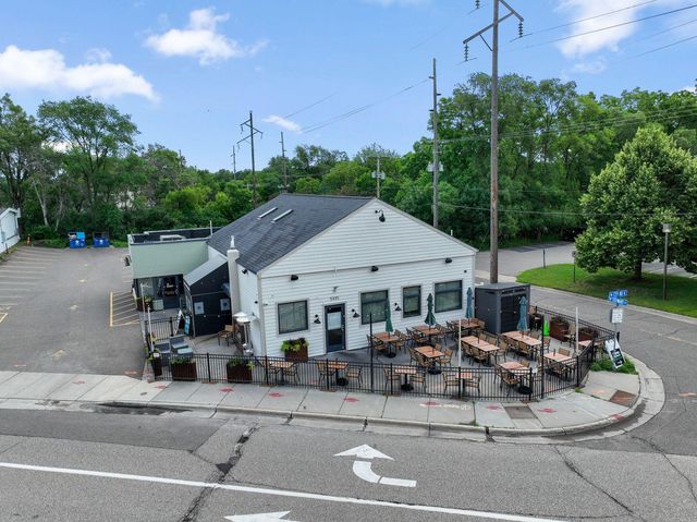 5429 Vining Point Road, Minnetonka, MN 55345