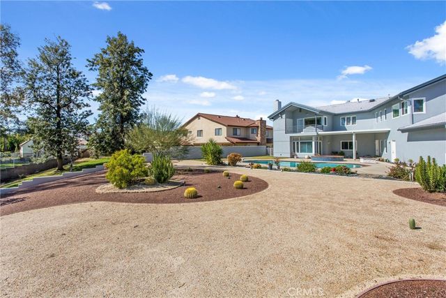 30693 E Sunset S, Redlands, CA 92373