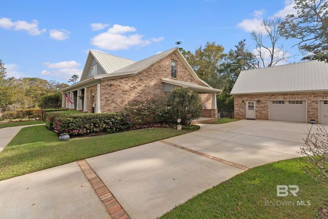 107 Ronforth Street, Fairhope, AL 36532
