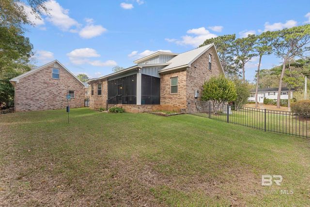 107 Ronforth Street, Fairhope, AL 36532