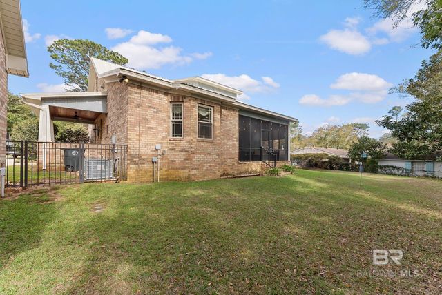 107 Ronforth Street, Fairhope, AL 36532