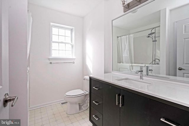 176 TRELLIS LN, Sewell, NJ 08080