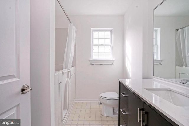 176 TRELLIS LN, Sewell, NJ 08080