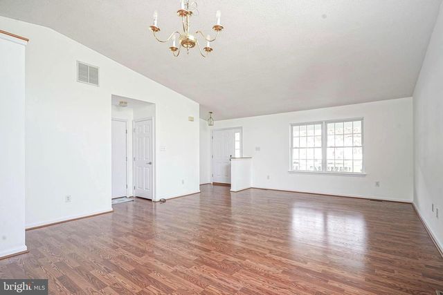 176 TRELLIS LN, Sewell, NJ 08080