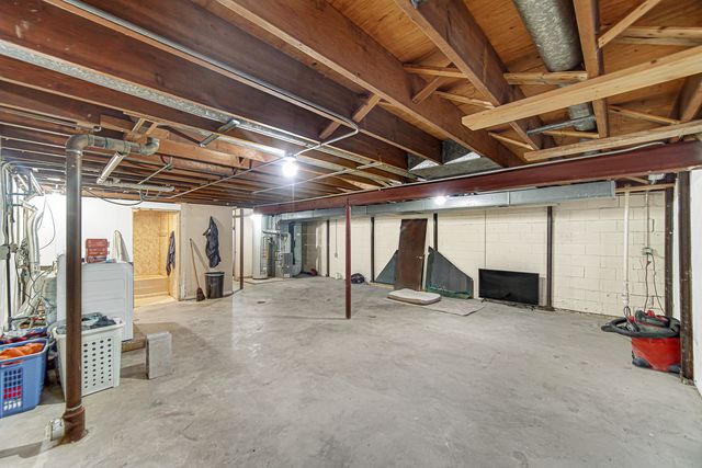 463 Orchard Lane, Beecher, IL 60401