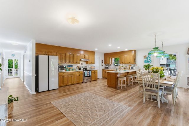 801 E Yacht Drive, Oak Island, NC 28465