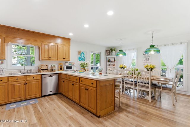 801 E Yacht Drive, Oak Island, NC 28465