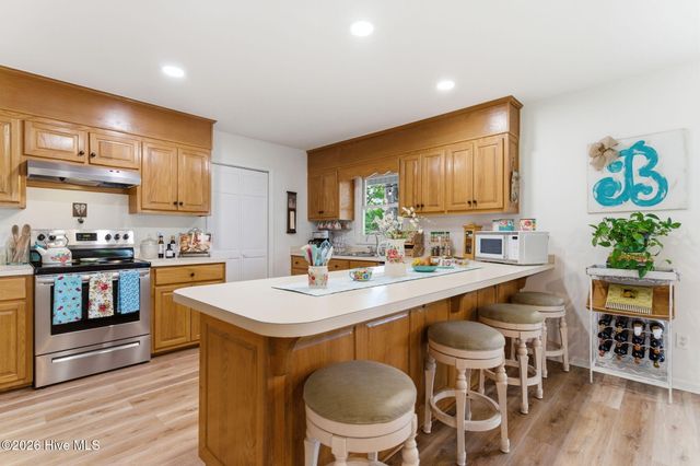 801 E Yacht Drive, Oak Island, NC 28465