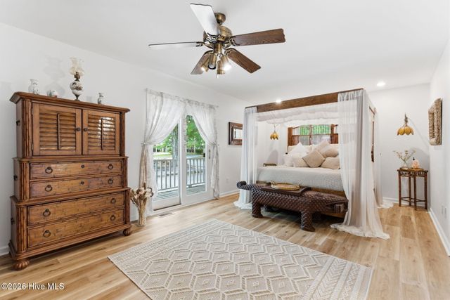 801 E Yacht Drive, Oak Island, NC 28465