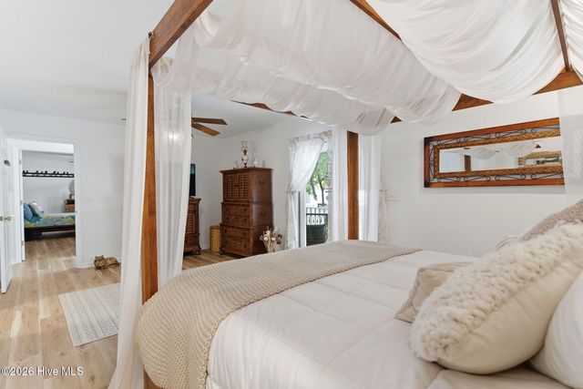 801 E Yacht Drive, Oak Island, NC 28465