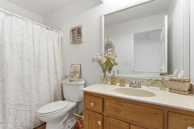 801 E Yacht Drive, Oak Island, NC 28465