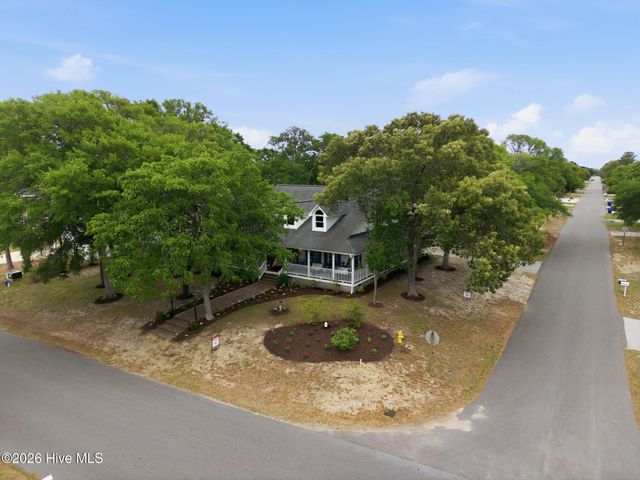 801 E Yacht Drive, Oak Island, NC 28465
