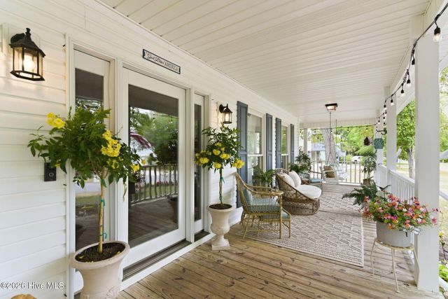 801 E Yacht Drive, Oak Island, NC 28465