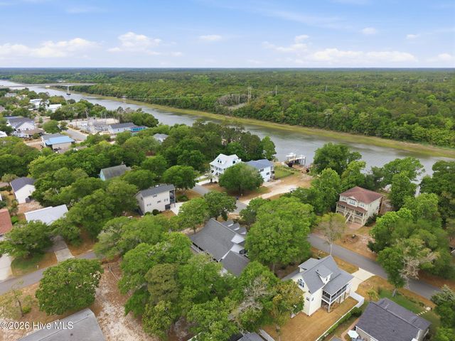 801 E Yacht Drive, Oak Island, NC 28465