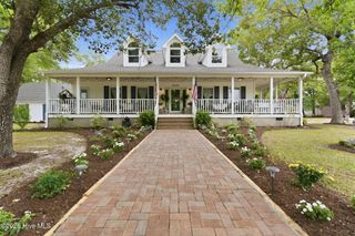 801 E Yacht Drive, Oak Island, NC 28465