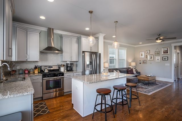 1908B 14th Ave, N, Nashville, TN 37208