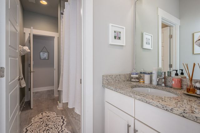 1908B 14th Ave, N, Nashville, TN 37208