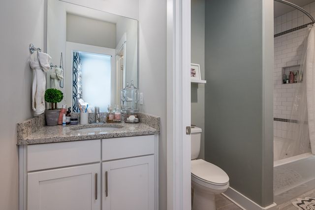 1908B 14th Ave, N, Nashville, TN 37208