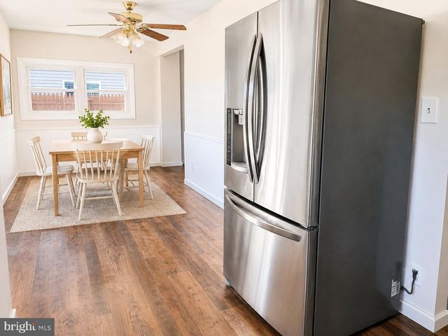 12 MACKAY LN, Newark, DE 19713