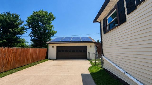 12 MACKAY LN, Newark, DE 19713