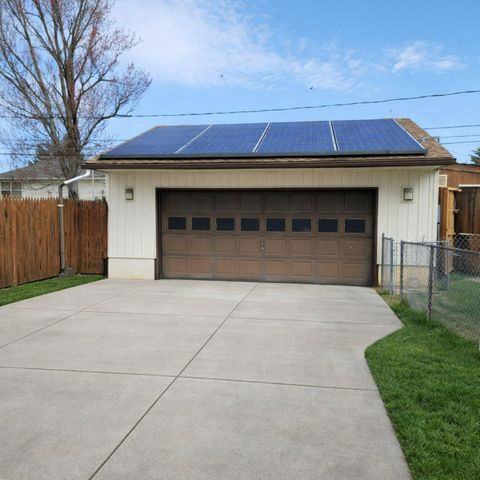 12 MACKAY LN, Newark, DE 19713