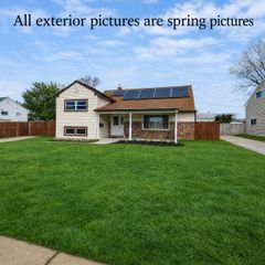 12 MACKAY LN, Newark, DE 19713