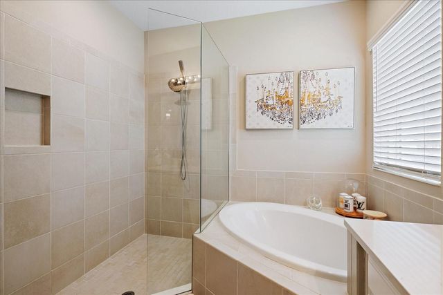 9085 LUNA LANE, Sarasota, FL 34241
